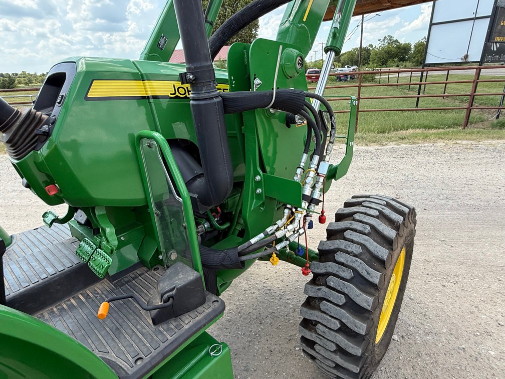 Image for John Deere 5075E Ag Utility Tractor