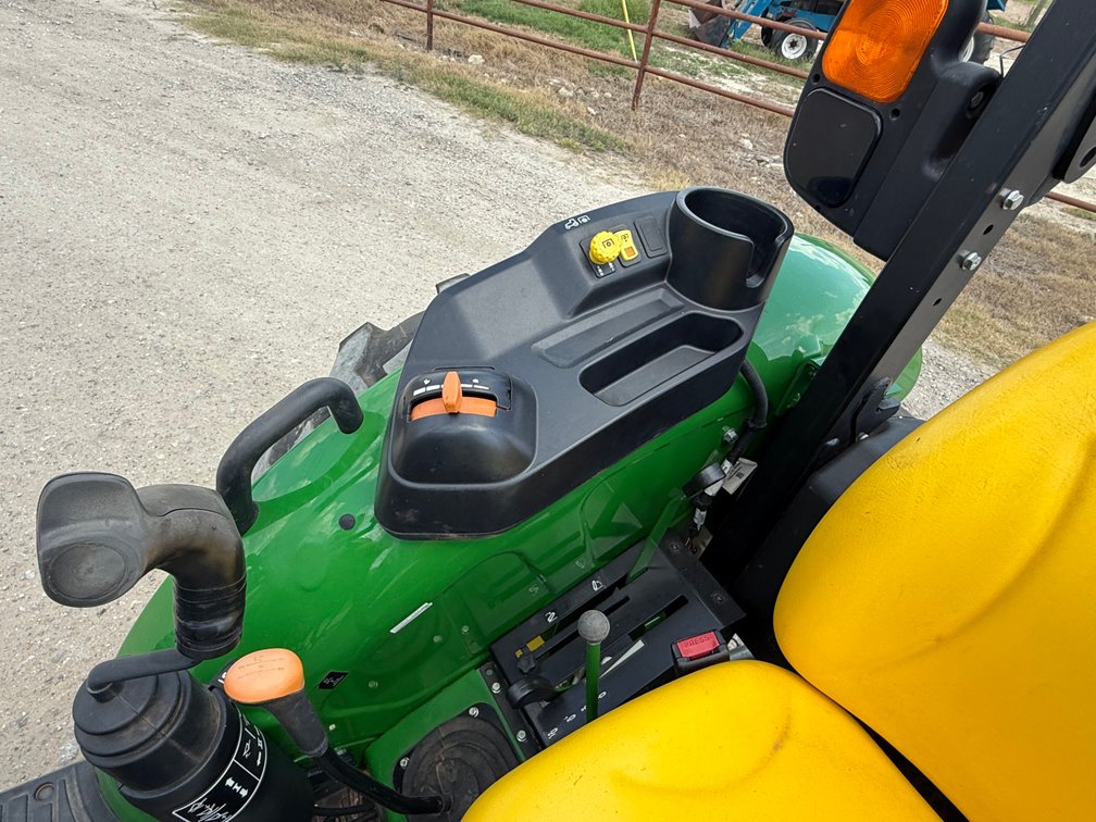 Image for John Deere 5075E Ag Utility Tractor