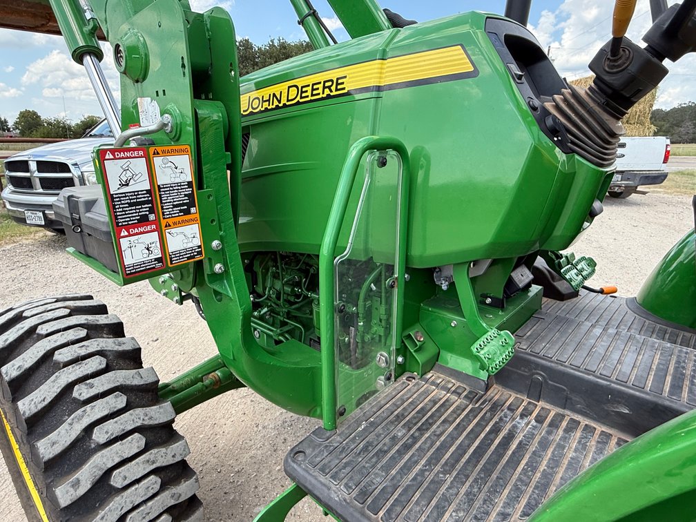 Image for John Deere 5075E Ag Utility Tractor