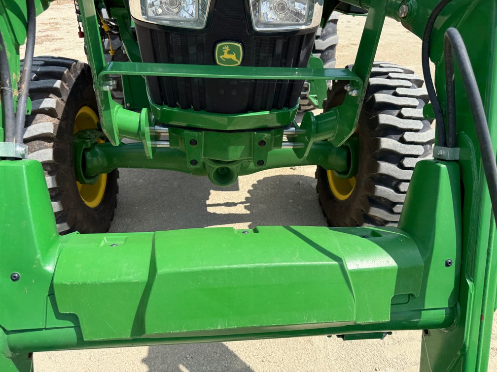 Image for John Deere 5075E Ag Utility Tractor