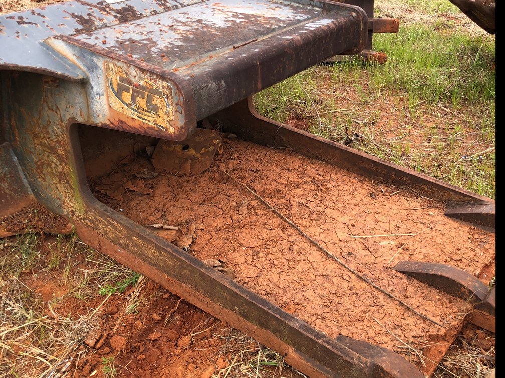Skid steer attachment 