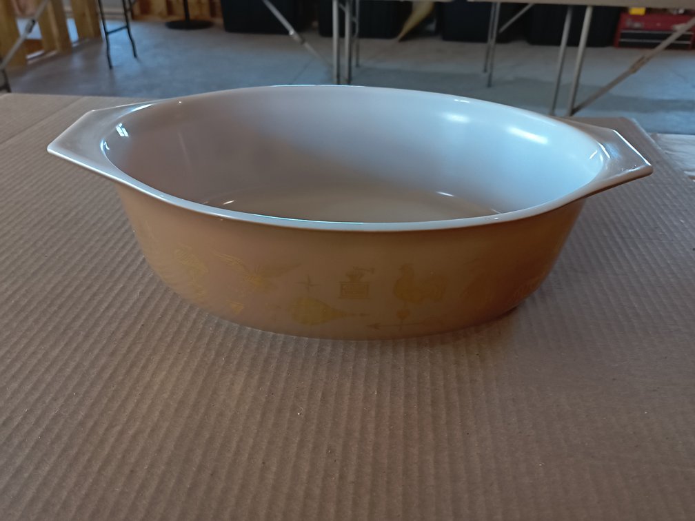 Pyrex Early American Casserole Dish