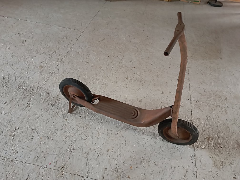 Vintage Radio Flyer Push Scooter