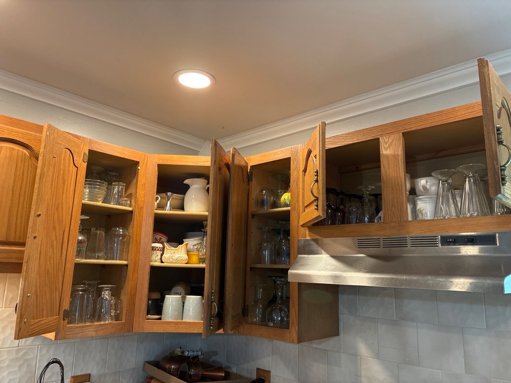 Upper Kitchen Cabinets Contents