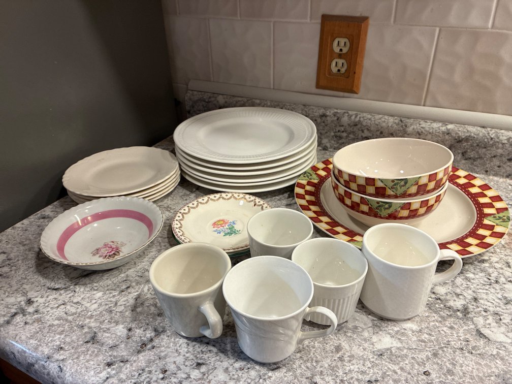 Assorted Pattern Dishes