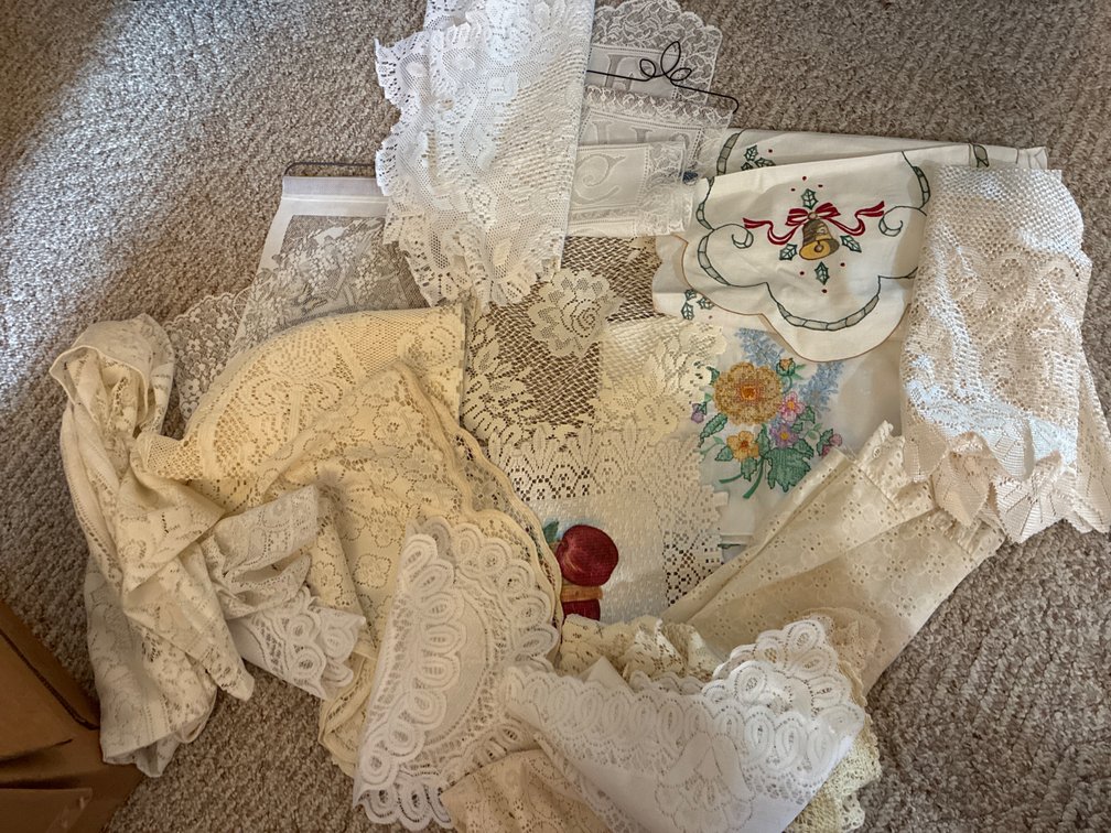 Assorted Doilies And Table Runners
