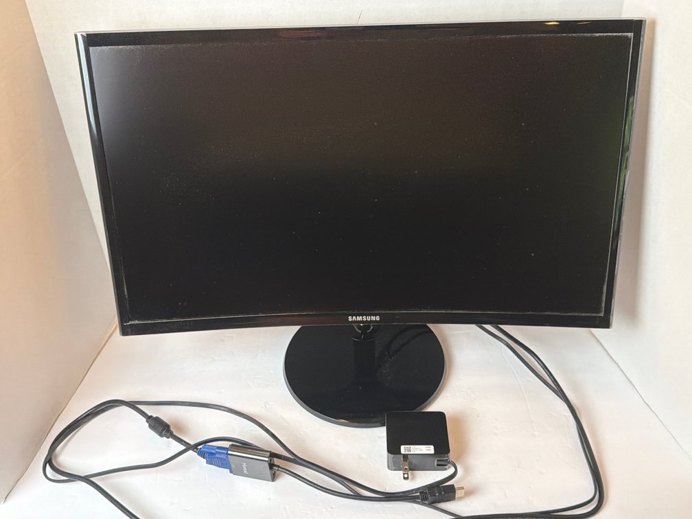 Samsung 24” Curved Monitor