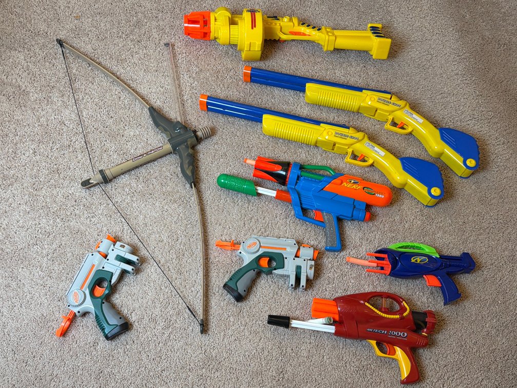 Nerf & Assorted Dart Guns & Foam Darts