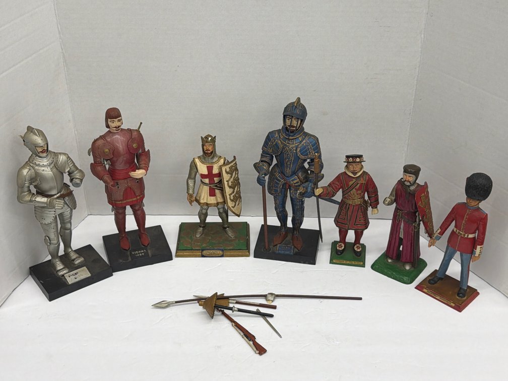 Plastic Knights & Soldiers