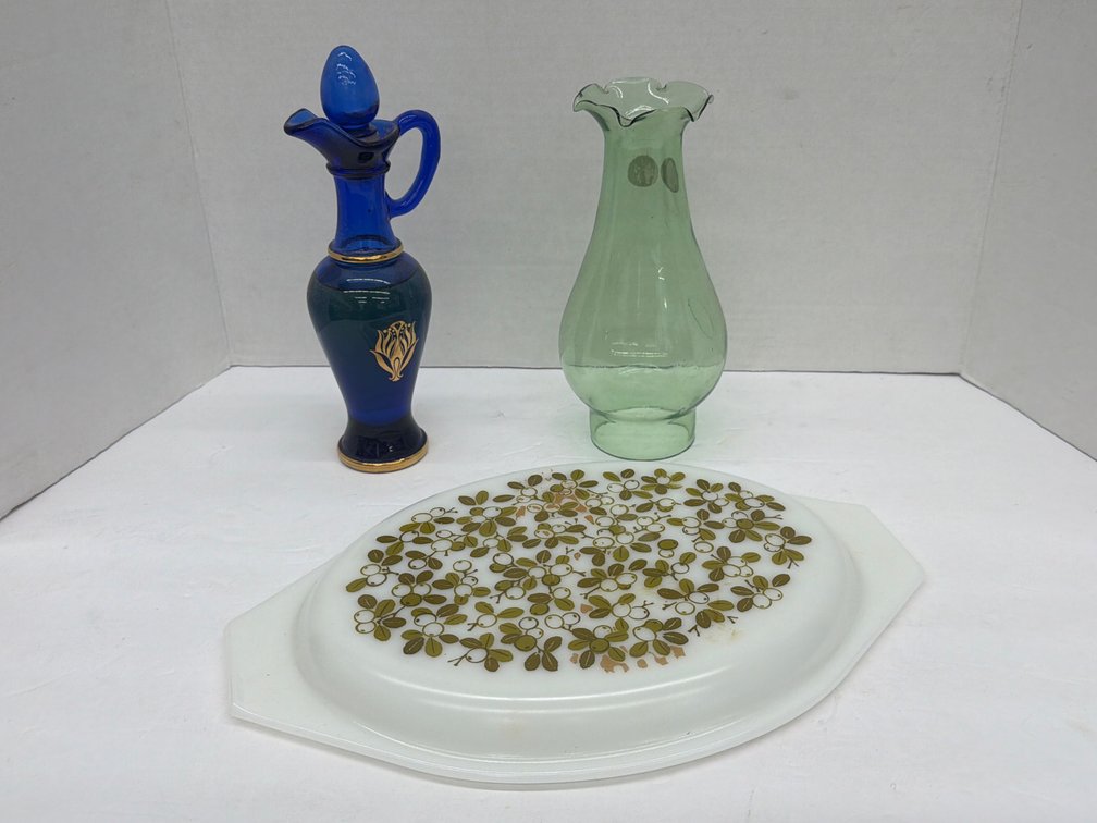 Pyrex Casserole Cover & Glass Decor