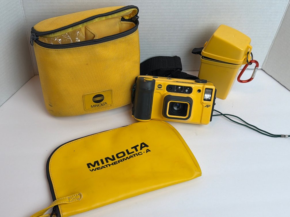 Minolta Weathermatic Camera