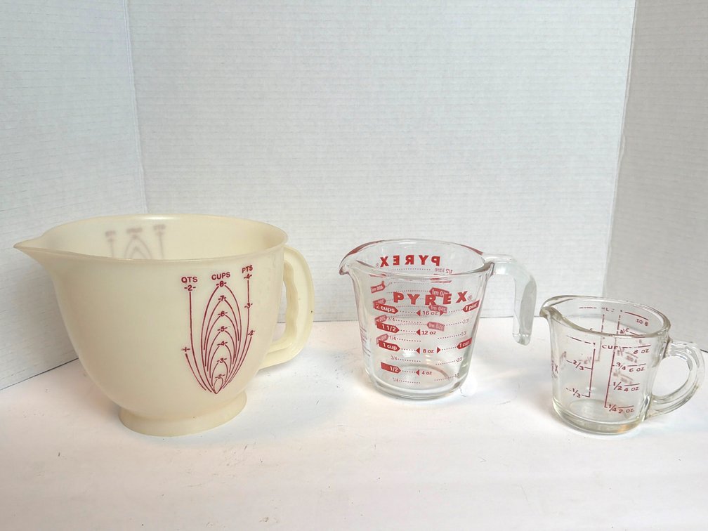Pyrex & Tupperware Measuring Cups