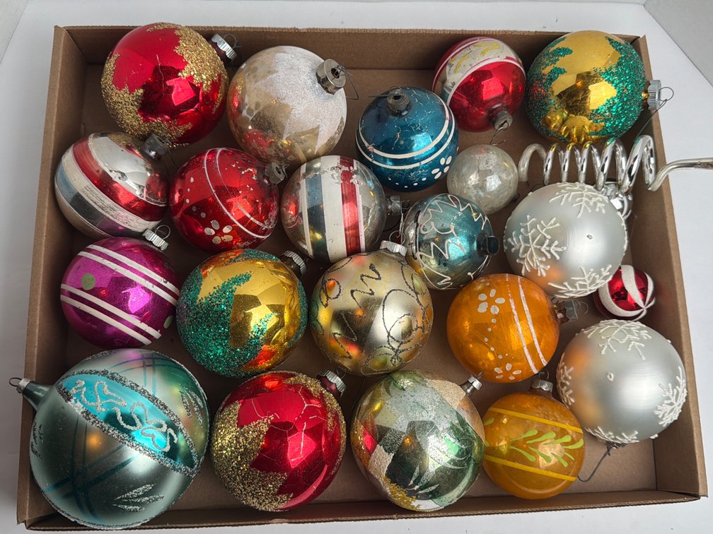 Vintage Christmas Bulbs