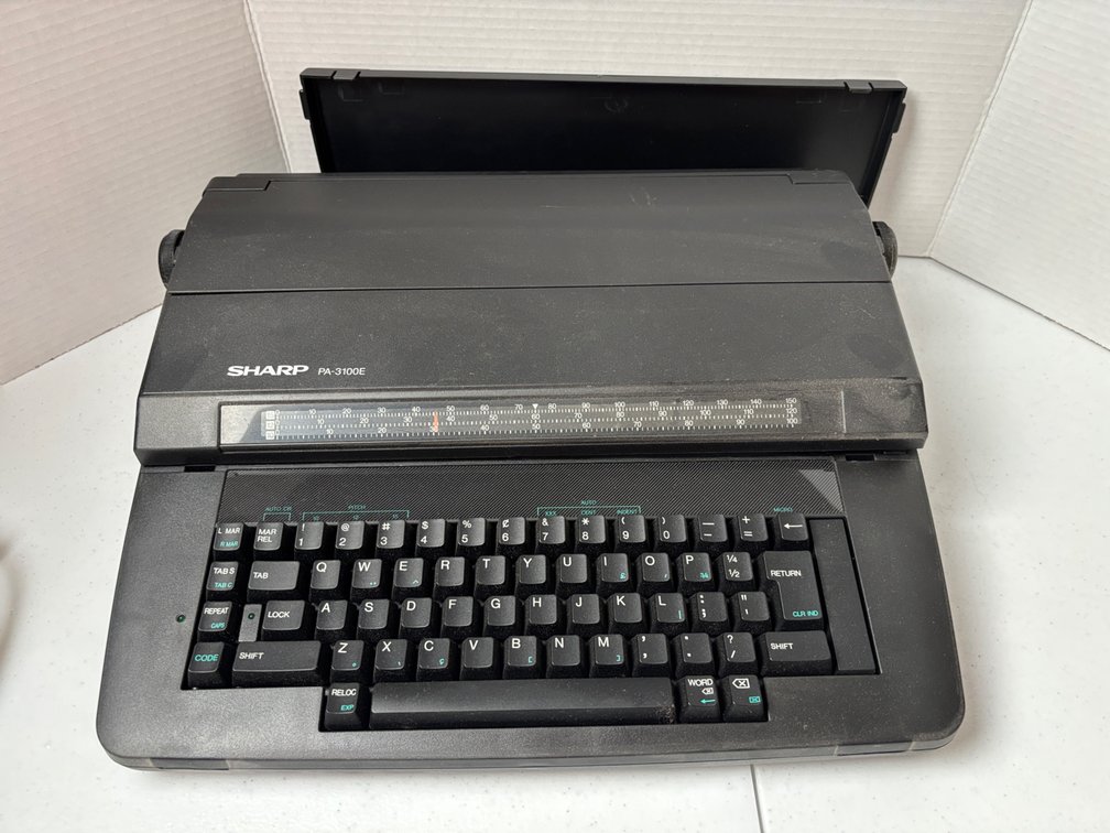 Sharp PA 3100 Electric Typewriter