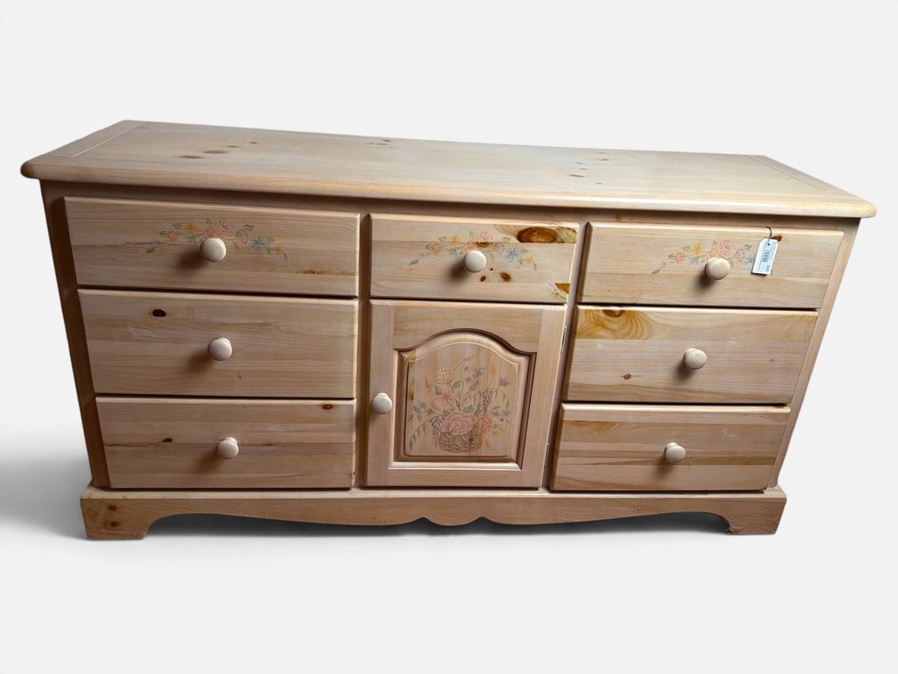 Wide Pine 7 Drawer Dresser by Vaughan-Bassett of Virginia