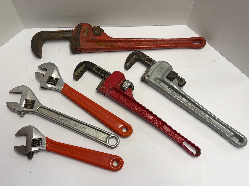 Pipe & Adjustable Wrenches