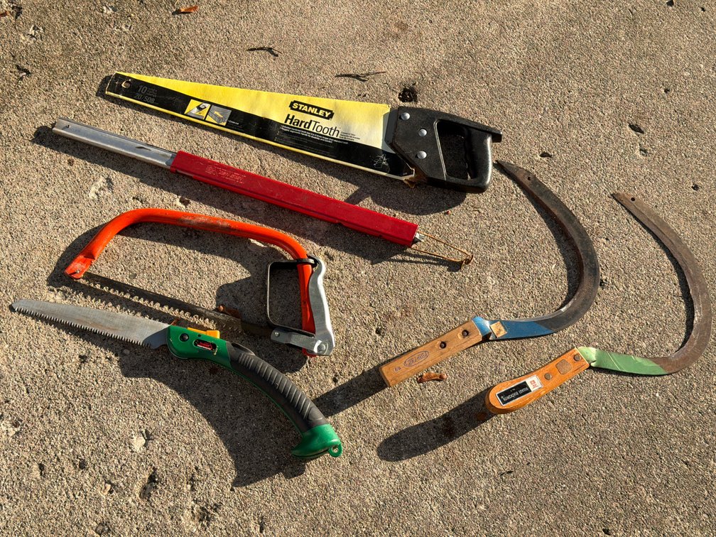 Assorted Saws & Scythes