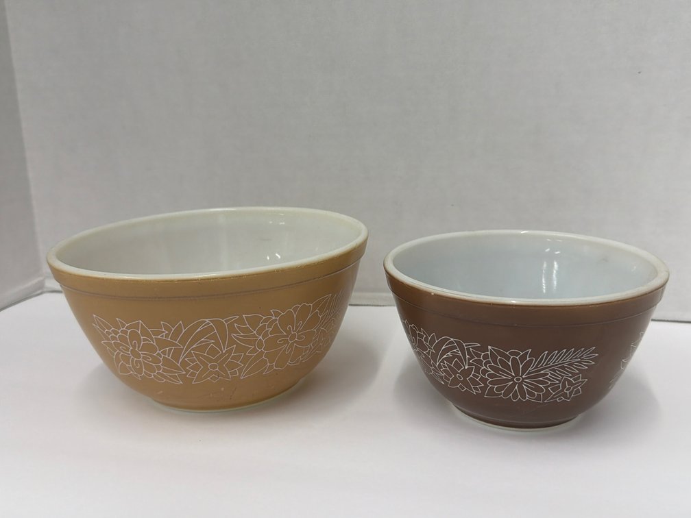 Pyrex Woodland Pattern Mixing Bowls
