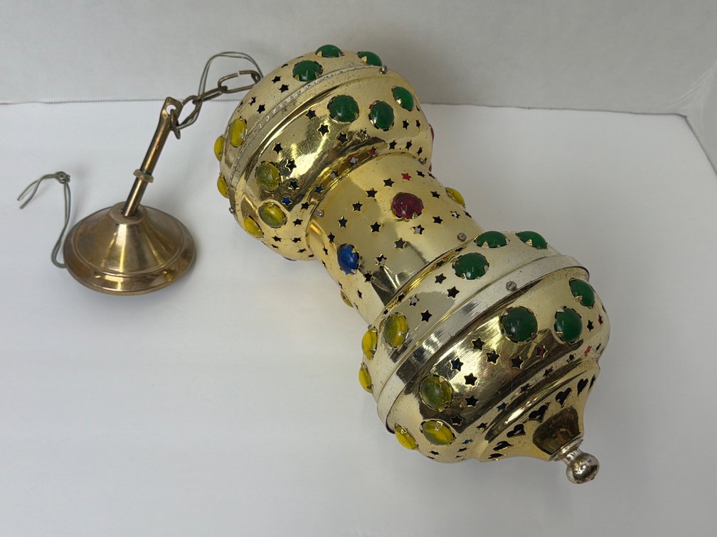 Metal Light Fixture w Reflective Gems