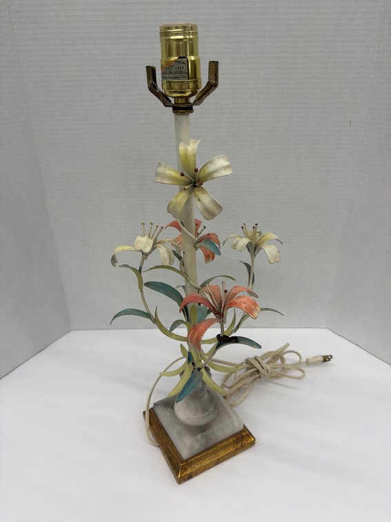 19” Floral Table Lamp