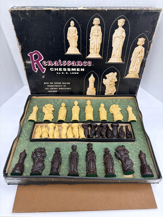 Renaissance Chessmen Set