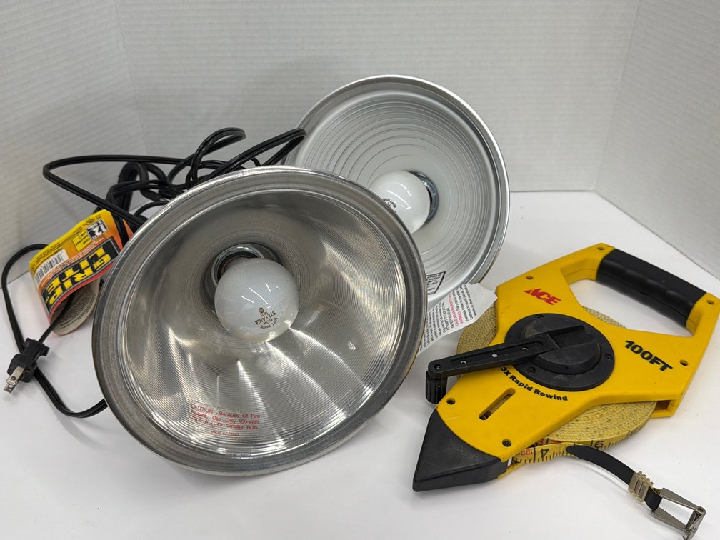 100ft Tape Measure & Work Lights