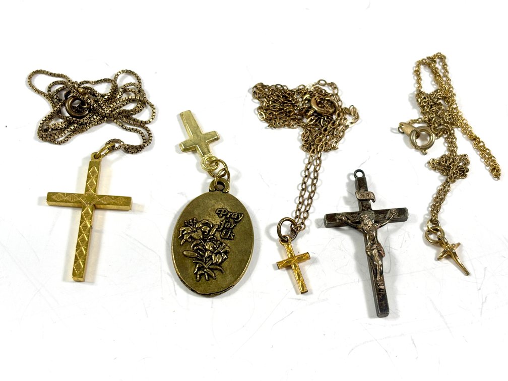 Religious Cross Necklaces and Pendant