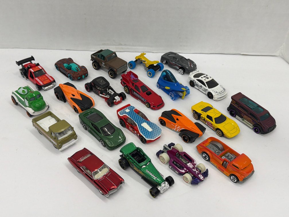 Hot Wheels & Assorted Brand Toy Cars