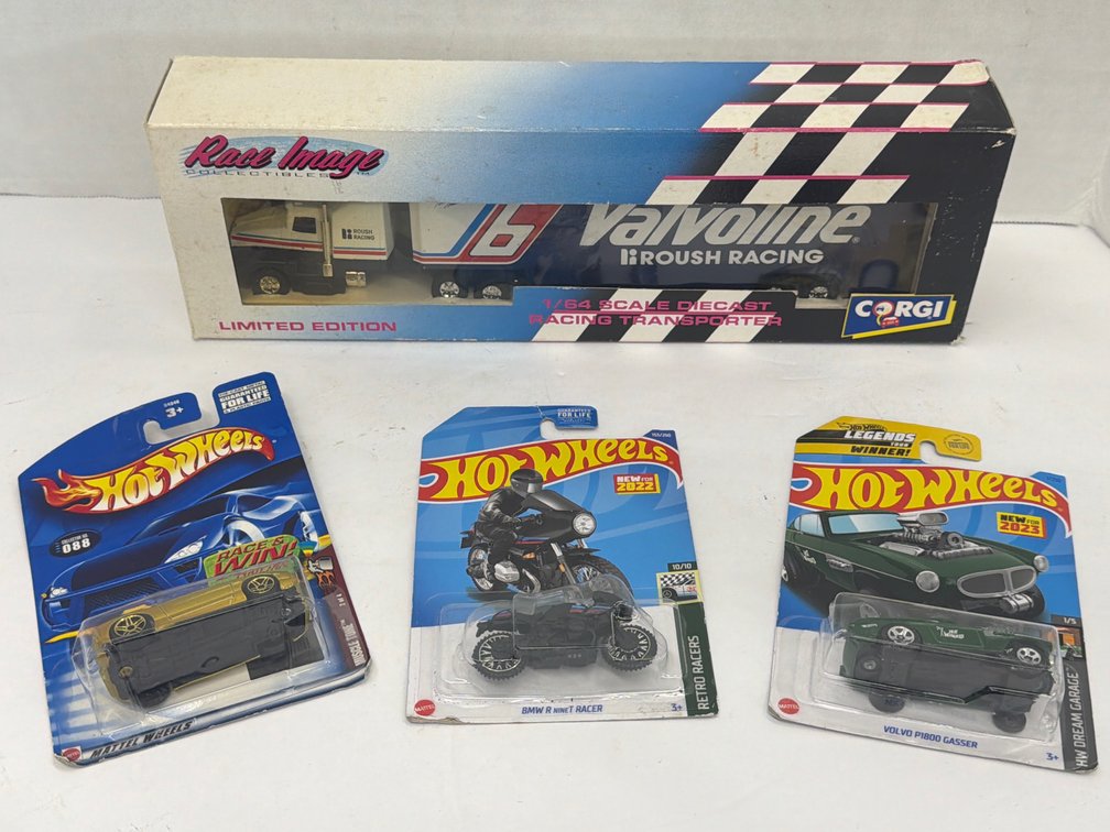 Valvoline Diecast Truck & Hot Wheels Cars