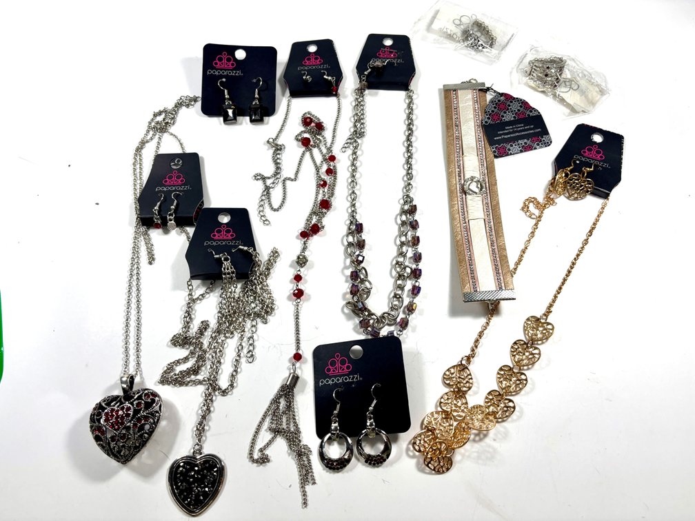 NIB Paparazzi Jewelry