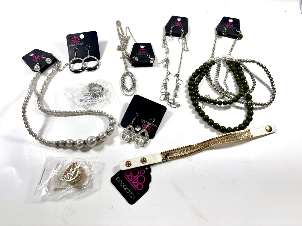 NIB Paparazzi Jewelry