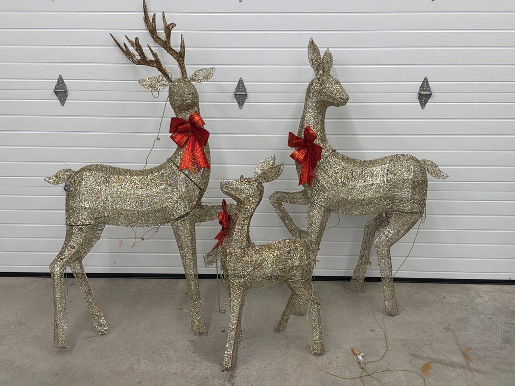 Twinkling Lighted Outdoor Deer 3pc Set