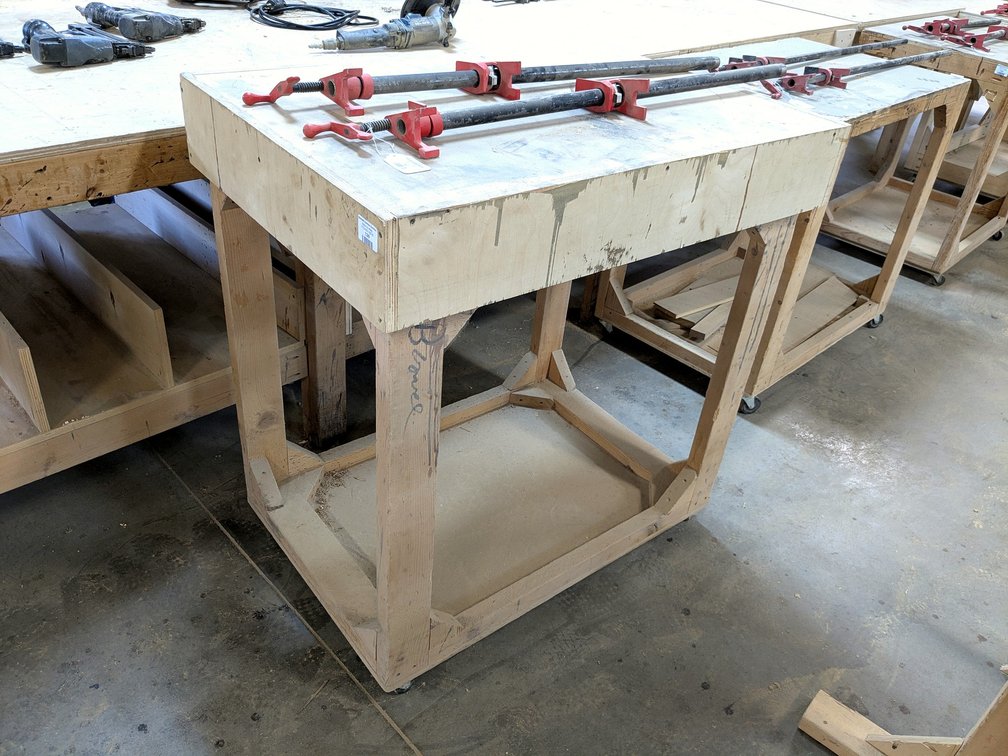 39" rolling work bench is 26" x 40" tall.