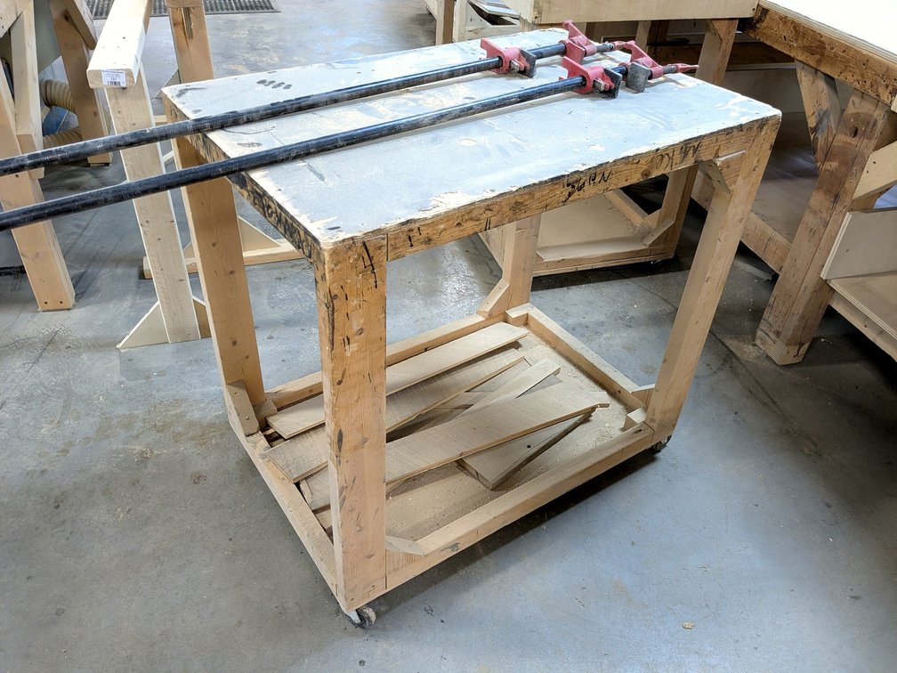 3' rolling work bench is 2' x 35" tall.