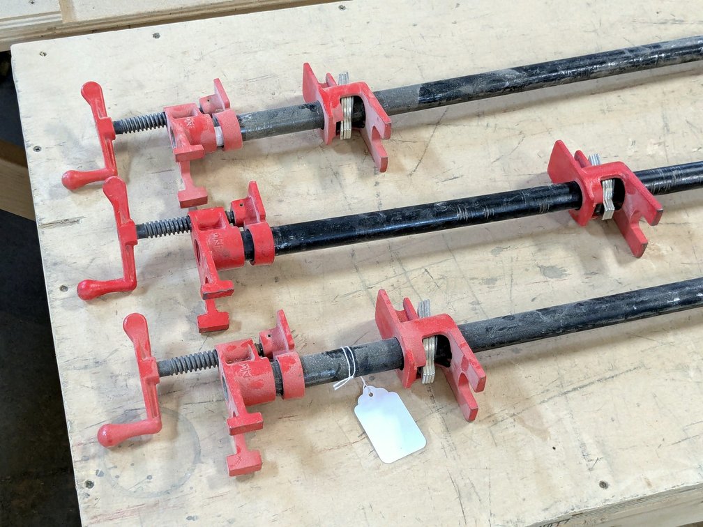 Four Bessey bar clamps are 3/4" x 4'.