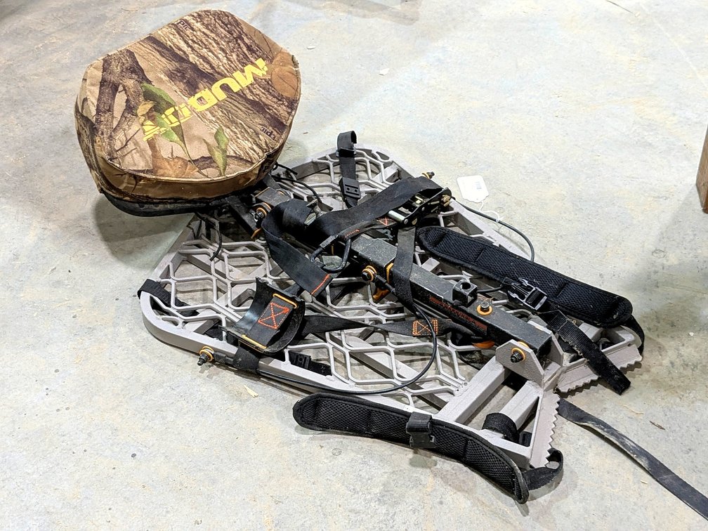 Muddy brand tree stand with a 26" platform.