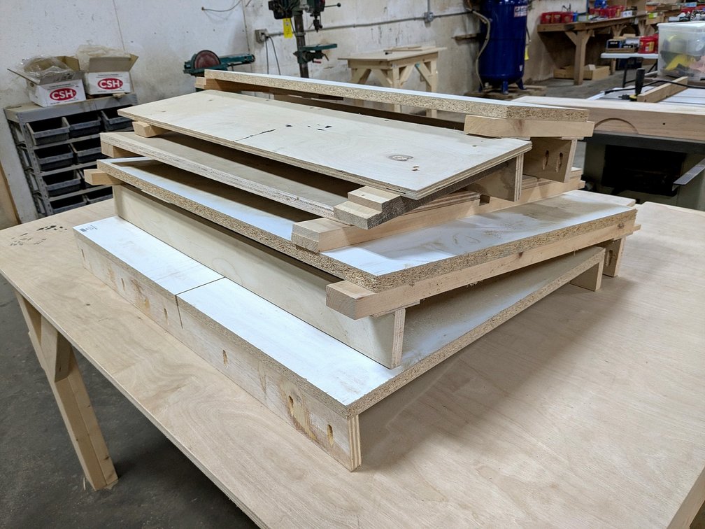 Several work stands or saw jigs up to 3' long.