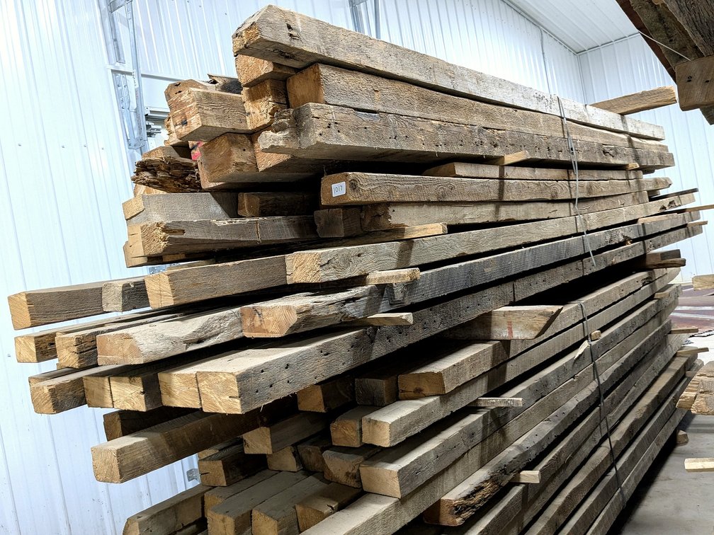 Rough sawn beams up to 16' long.