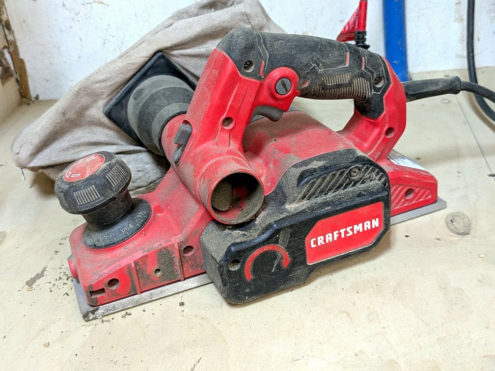 Craftsman 3-1/4" planer with dustbag.