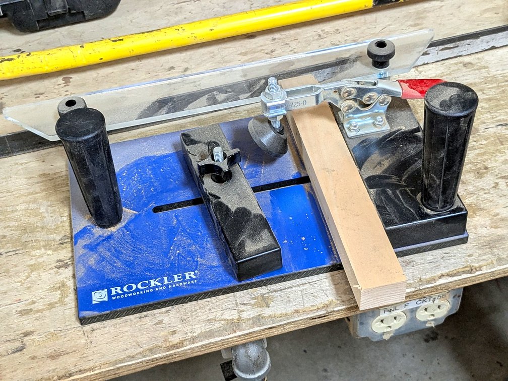 Rockler adjustable woodworking vise measures 13" long.