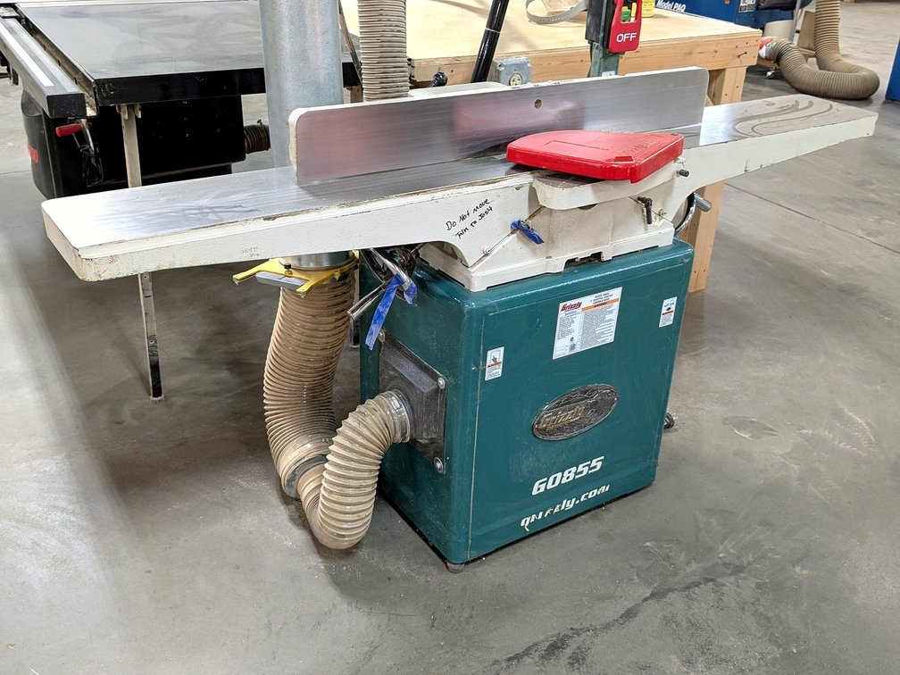 Grizzly G0855 industrial grade 8" dovetail jointer with a 6' table.