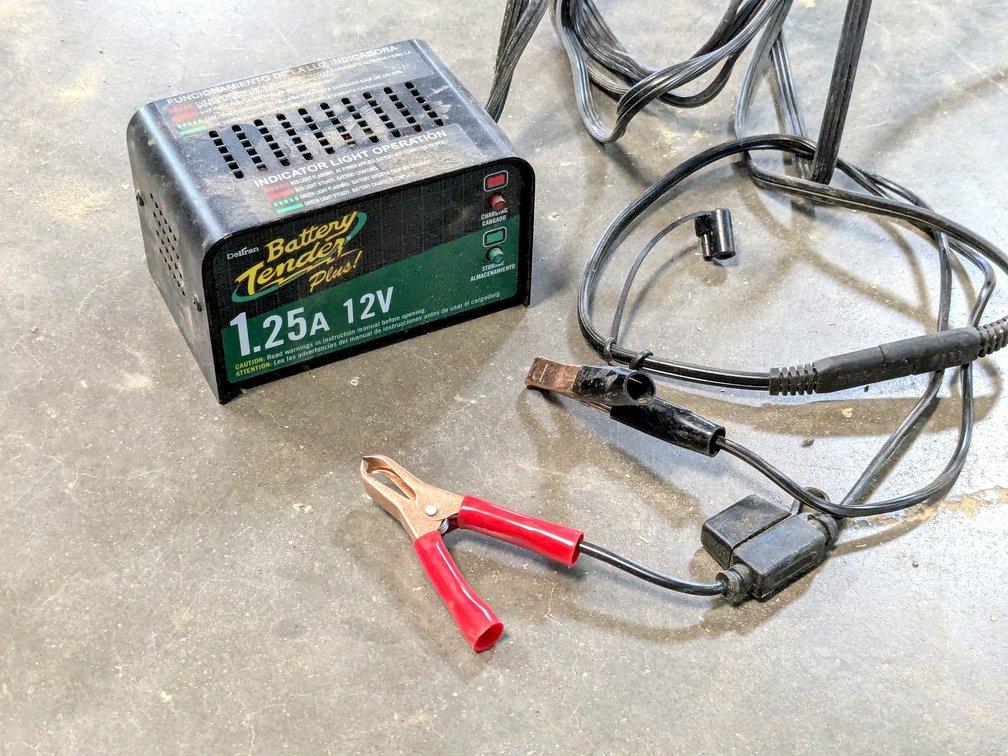 Dellran battery tender.