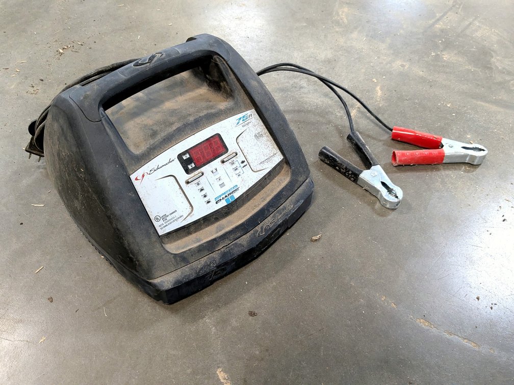 Schumacher 75A 12 and 6 volt speed charger.
