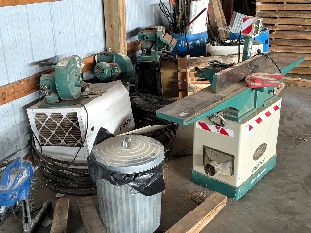 Scrap metal or project machines incl. Grizzly jointer, dust collectors, barrels, more.