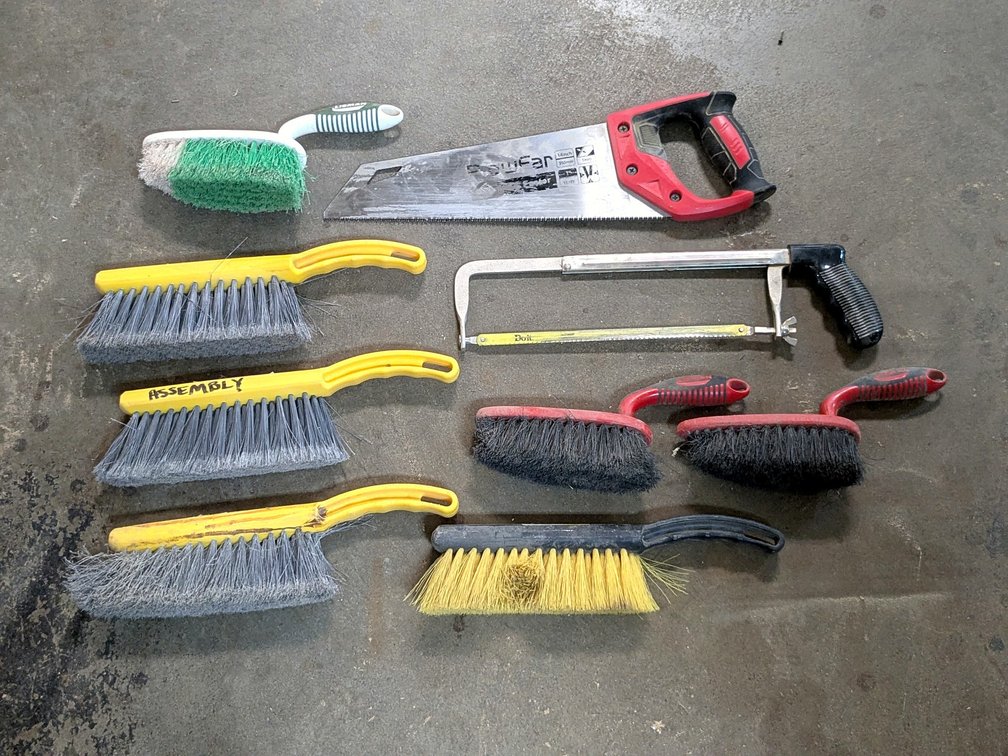 Sturdy Rubbermaid, Libman and other shop brushes up to 13".