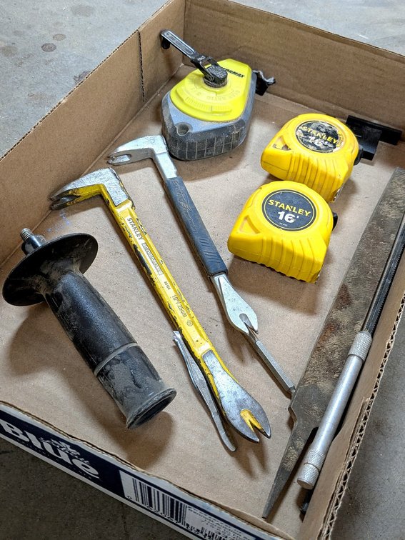 Stanley, Estwing and other prybars, tape measures and more.
