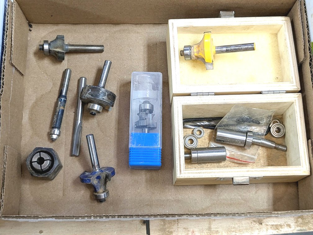 Grizzly and other router bits up to 1-1/4" wide.