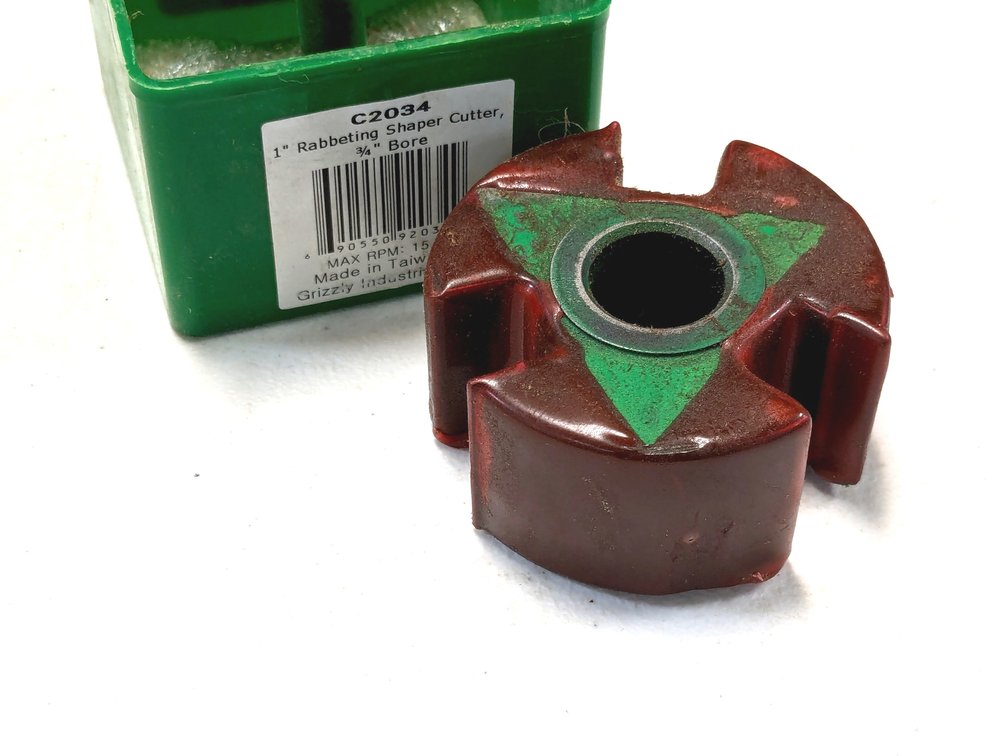 New Grizzly shaper blade measures 2-1/2" wide and has a 3/4" bore.