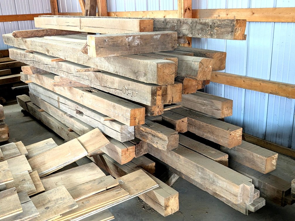 Bunk of 6x6 reclaimed barn beams up to approx. 14'