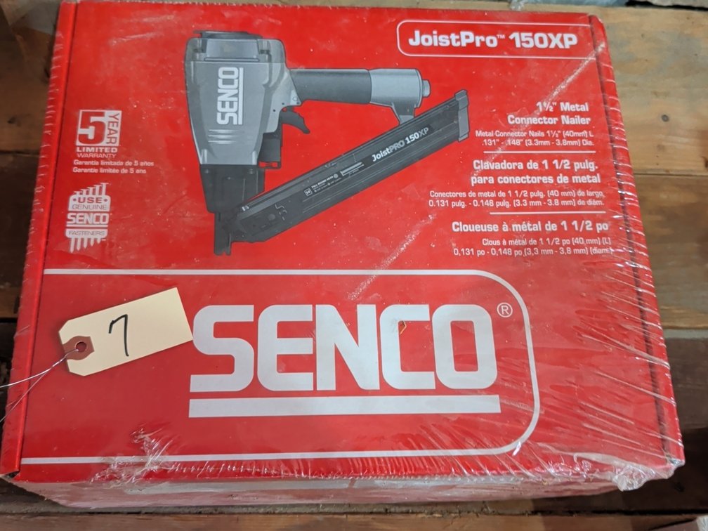 Brand new- Senco air framing nailer